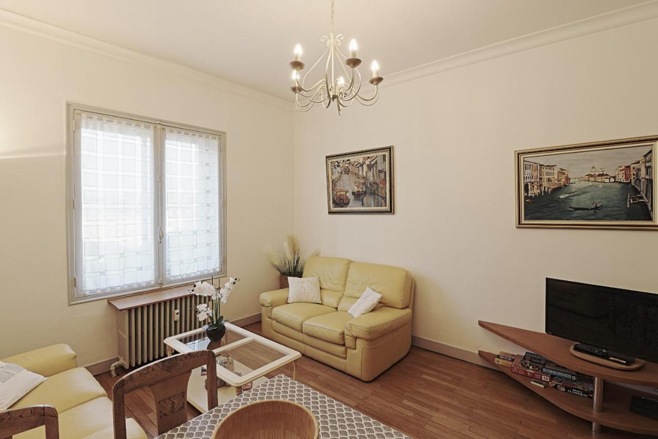 Le Family Lodge 2 Chambres 4 Personnes Classe 3 Etoiles Annecy Esterno foto